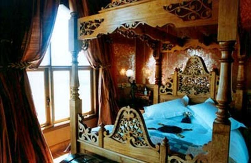 Castle In Clarens Apartment Exterior photo